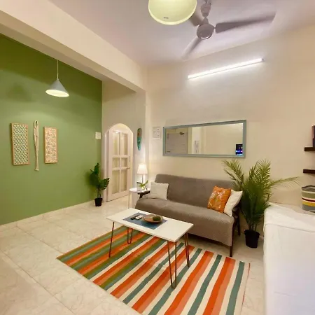 Apartment Spacious 1 Bed 2 Bath Bandra Balcony Wifi