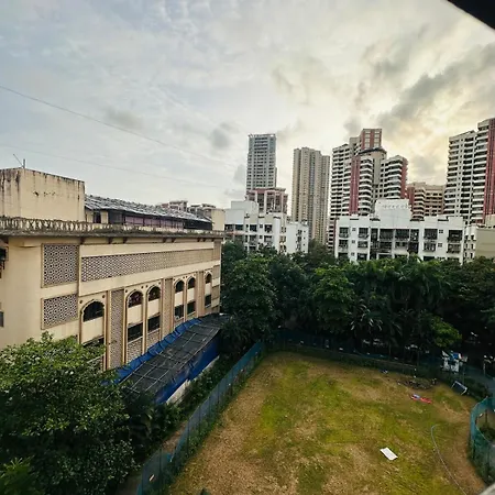 The Hidden Bliss - Near Nesco Apartment