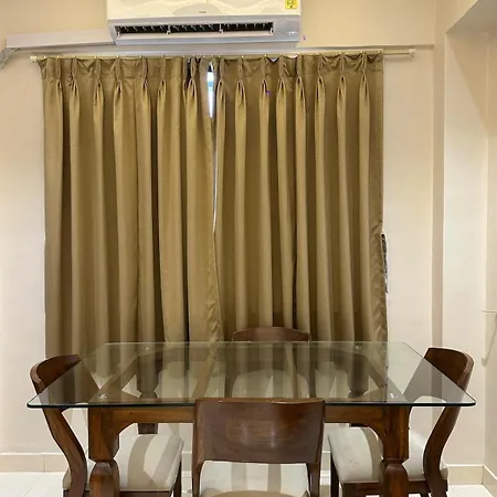 Enchante - 15 Mins From Lilavati & Nanavati Apartment *