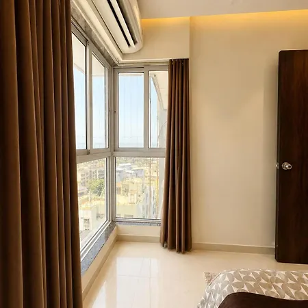 Beachfront Bliss - The Sandy Sea View Apartment *