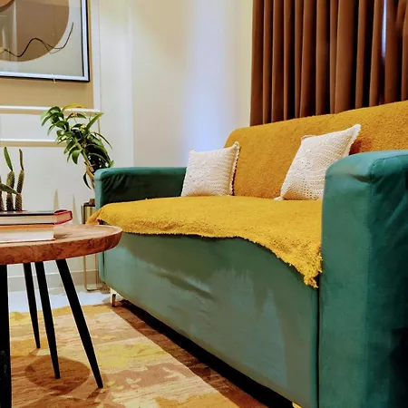 Beachfront Bliss - The Sandy Sea View *