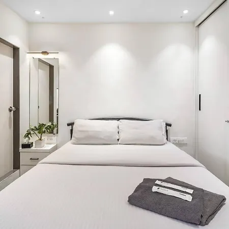 Apartment Sage - Cozy Chic Well-equipped In Bandra Mumbai