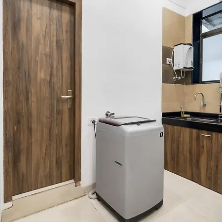 Earthy: Large 1 Bhk In Gated Society * Mumbai