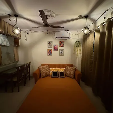 Pali Hill Isabel House 2bhk
