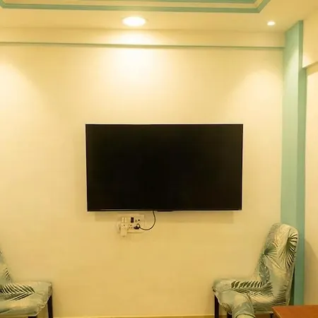 Apartment 1bhk Recliners 55 Inchs Led Netflix Near Juhu Airport Nanavati Parle Mumbai
