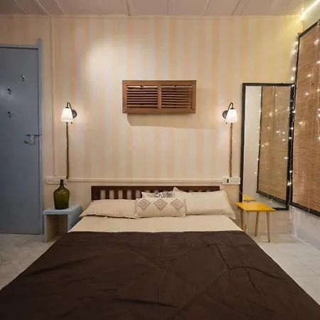 The Henrys House 1bhk Chapel Road