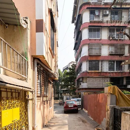 Glass House 1bhk In Khar W By Square One