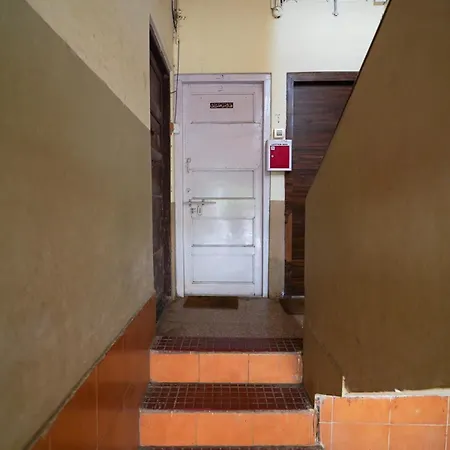 Apartment Oak 1bhk In Bandra W By Squareone