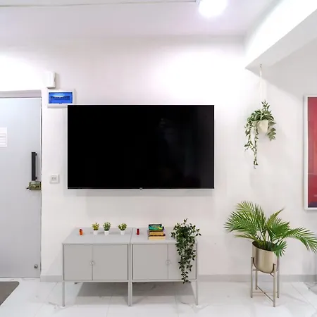 Bianca 2Bhk In Bandra W By Square One Stays