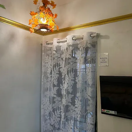 Apartment Peaceful Bandra W Mumbai