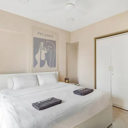 Tao Private 3bhk In Bandra Mumbai