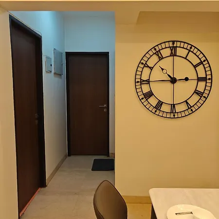 Apartment The Crest Bkc *