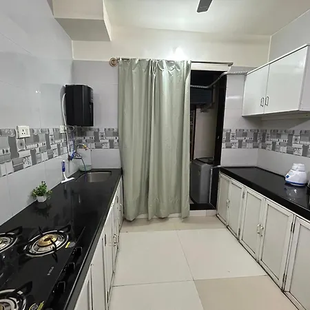 2bhk Beside Hiranandini-star Homes Powai Apartment