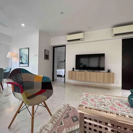 Connekthomes - Luxurious Modern Bliss In Bandra - 6br Apartment *