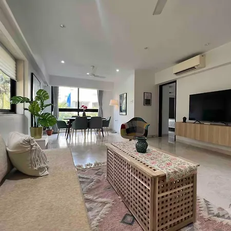 Connekthomes - Luxurious Modern Bliss In Bandra - 6br Apartment
