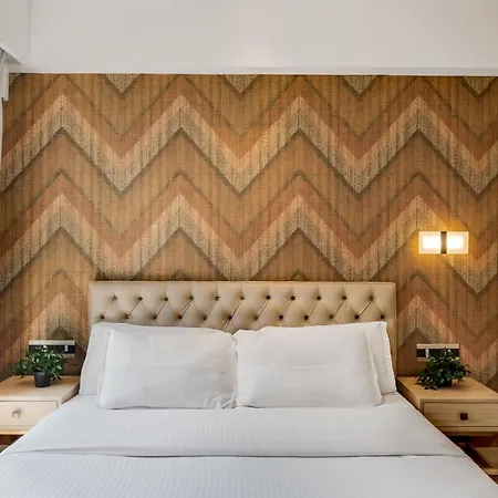 Ov Premium Near Bkc By Square One Mumbai