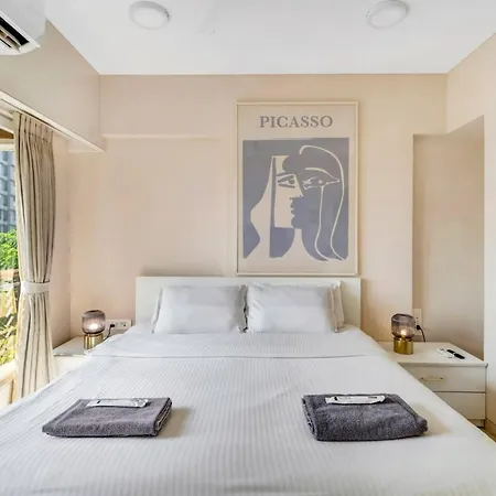 Tao Private 3bhk In Bandra Apartment *