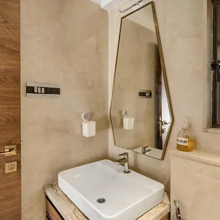 Sorrento Modern Near Bkc * Mumbai
