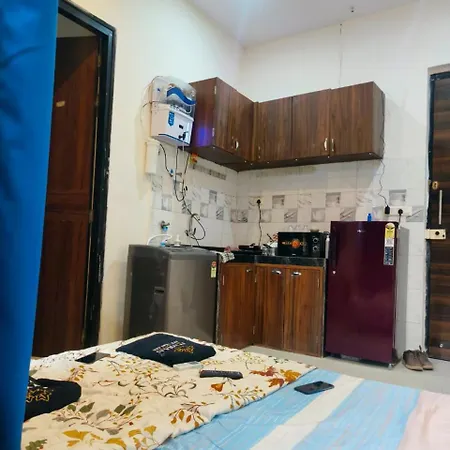 Apartment Iss 506 Private With Balcony Andheri West