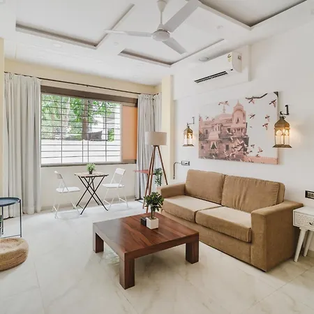 Oak 1bhk In Bandra W By Squareone