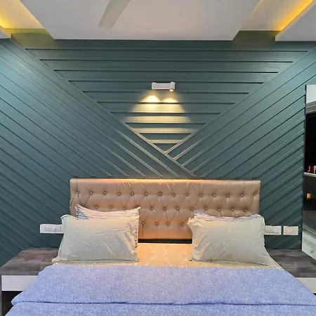 Ocean 360 Sea Facing Apartment- 1401 Mumbai