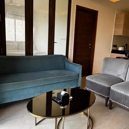 Ov Premium Near Bkc By Square One Apartment *