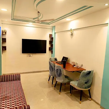1bhk Recliners 55 Inchs Led Netflix Near Juhu Airport Nanavati Parle Apartment Mumbai