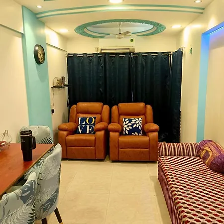 1bhk Recliners 55 Inchs Led Netflix Near Juhu Airport Nanavati Parle * Mumbai