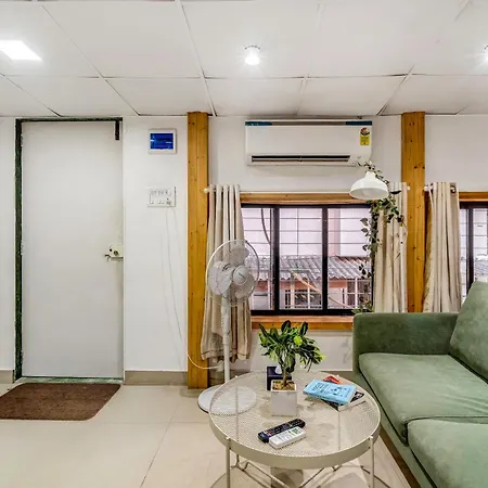 Glass House 1bhk In Khar W By Square One Mumbai