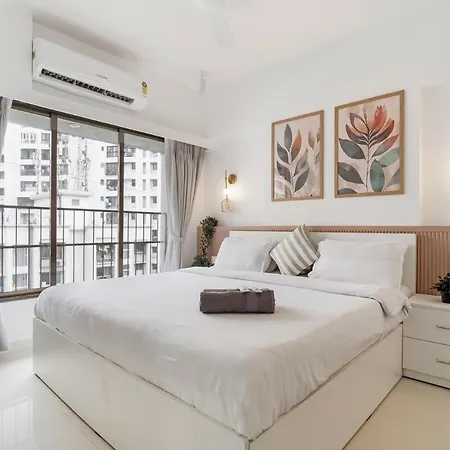 Evara 1bhk In Khar W By Square One *