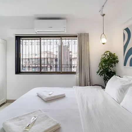 Apartment Aura Stylish 2 Bhk In Secure Gated Building