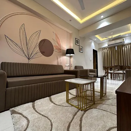 Enchante - 15 Mins From Lilavati & Nanavati Apartment Mumbai