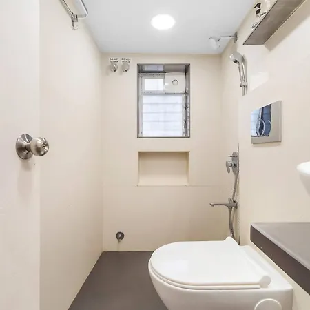 Sage - Cozy Chic Well-equipped In Bandra Apartment Mumbai