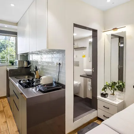 Sage - Cozy Chic Well-equipped In Bandra Apartment *
