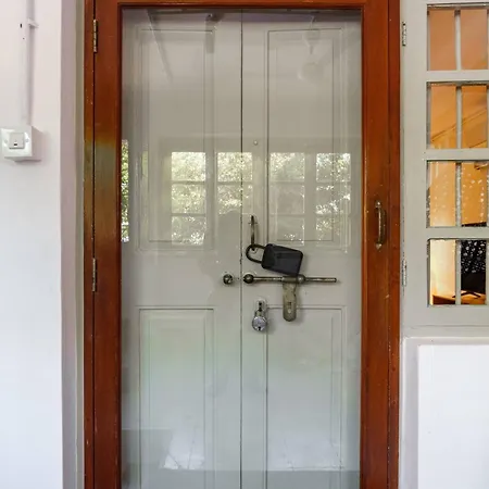 48b Stylish 1bhk Khar With Swing Apartment Mumbai