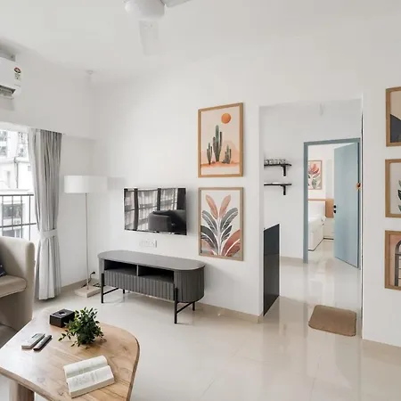 Apartment Evara 1bhk In Khar W By Square One *