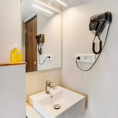 Tao Private 3bhk In Bandra Apartment