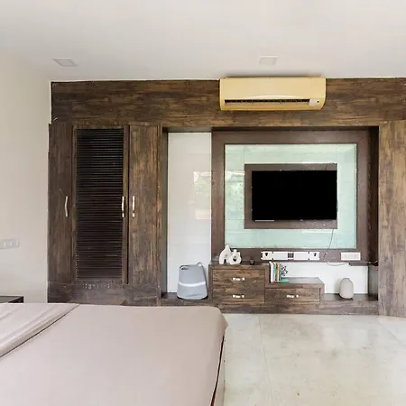 Bachis Nest Luxury 5bhk With Lawn And Terrace * Mumbai