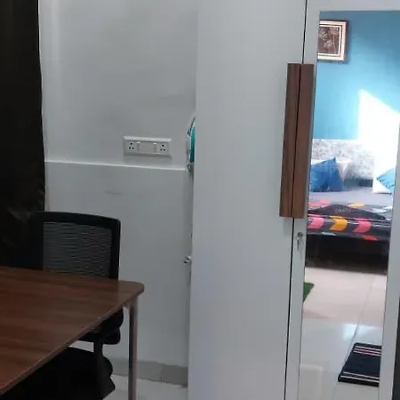 Iss 506 Private With Balcony Andheri West Apartment *