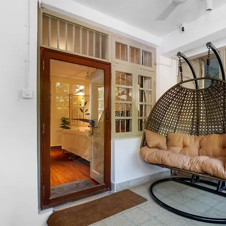 Apartment 48b Stylish 1bhk Khar With Swing