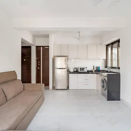Athena Elegant 2bhk In Khar Gated Connected Apartment *
