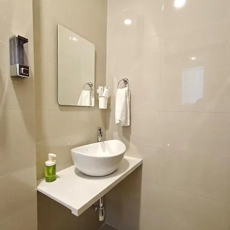 Lite - Dadar West Apartment