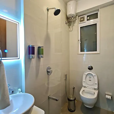 Lite - Dadar West Apartment