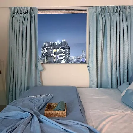 It's Sky High 33rd Floor Blue Views Apartment *