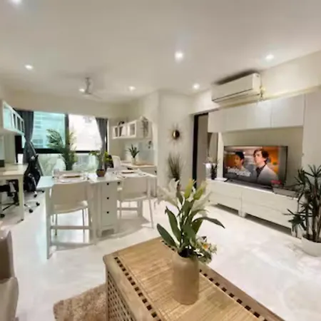 Connekthomes - Luxurious Modern Bliss In Bandra - 6br Apartment *