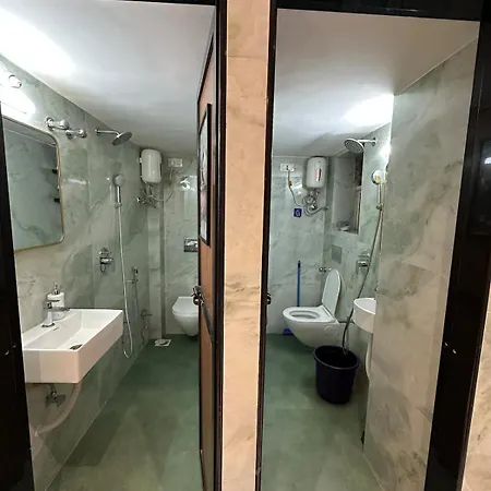 Apartment Enchante - 15 Mins From Lilavati & Nanavati Mumbai