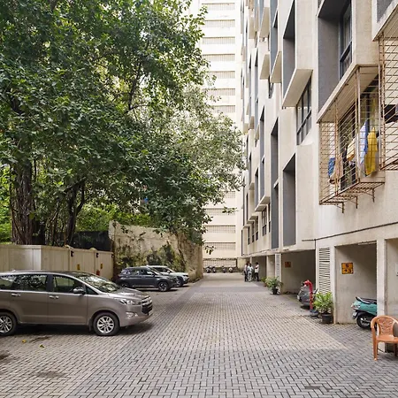 Capri Modern In Secure Bkc Complex W Wi-fi Apartment *
