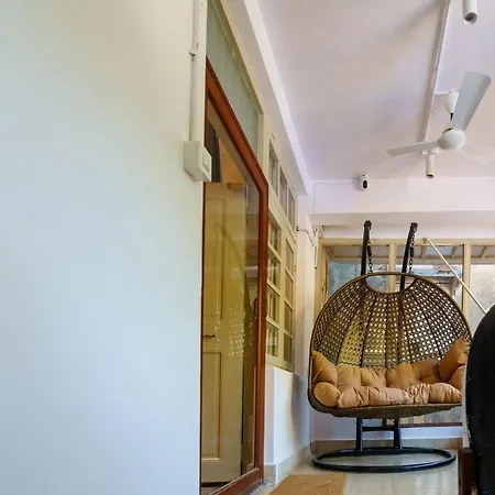 48b Stylish 1bhk Khar With Swing Apartment Mumbai