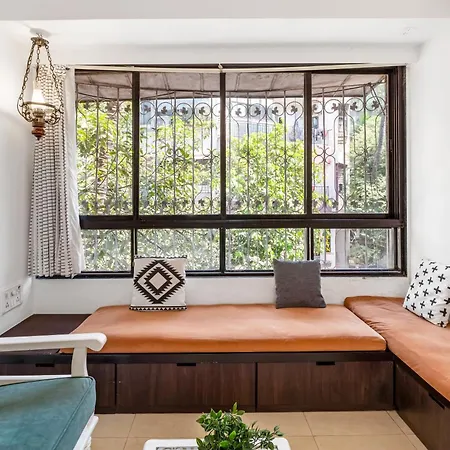 Bohemian 1bhk In Bandra W By Square One Apartment *