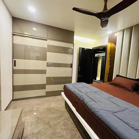 Rahul's Retreat Jacuzzi Mumbai
